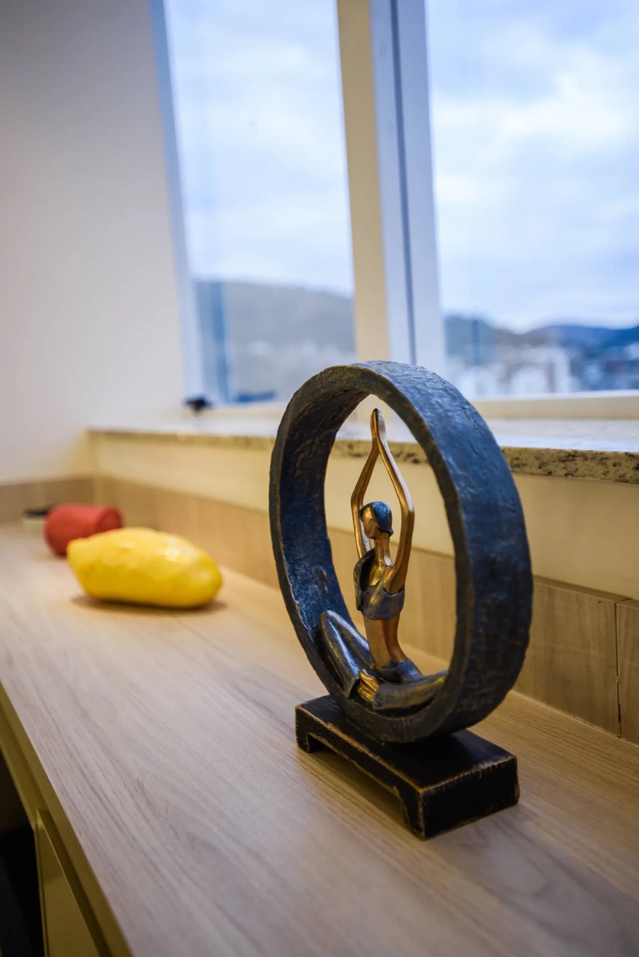 Detalhe decorativo no consultório do Instituto Delfos associado a equilíbrio e qualidade de vida